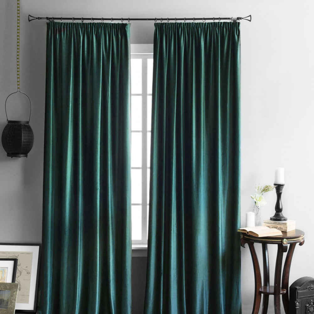 Draperie turcoaz din catifea