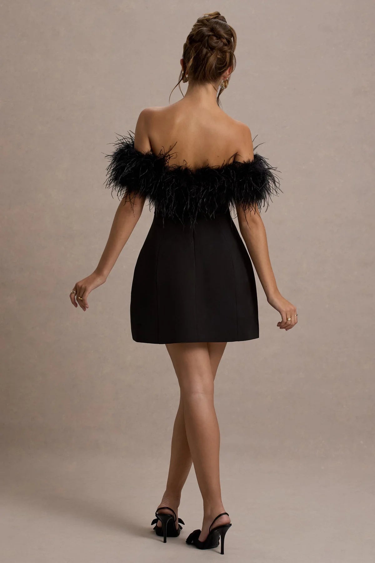 Rochia Hera Noir, Feathered Silhouett